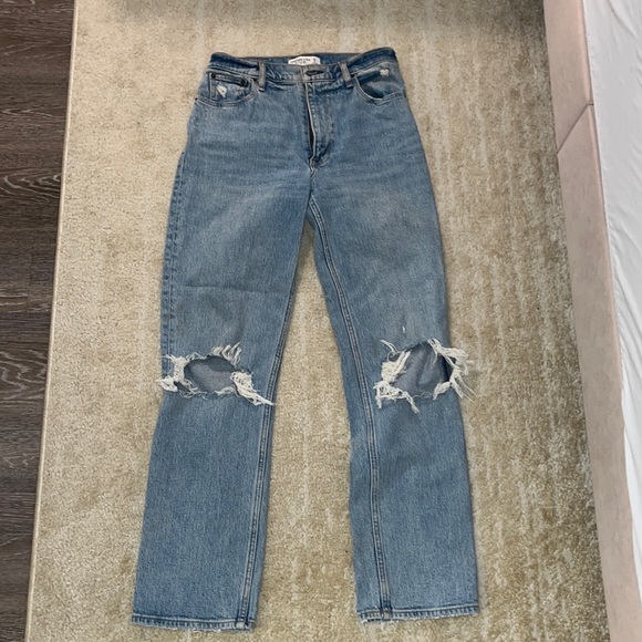 Abercrombie 90’s straight ultra high rise - Picture 1 of 5